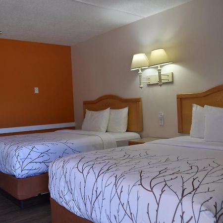 Canadas Best Value Inn&Suites-Castlegar Exterior foto