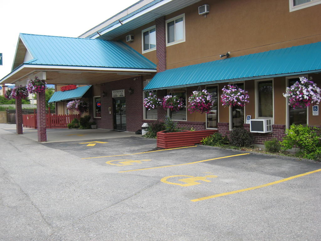 Canadas Best Value Inn&Suites-Castlegar Exterior foto