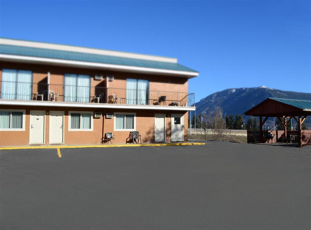 Canadas Best Value Inn&Suites-Castlegar Exterior foto