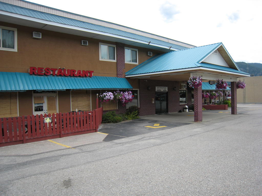 Canadas Best Value Inn&Suites-Castlegar Exterior foto