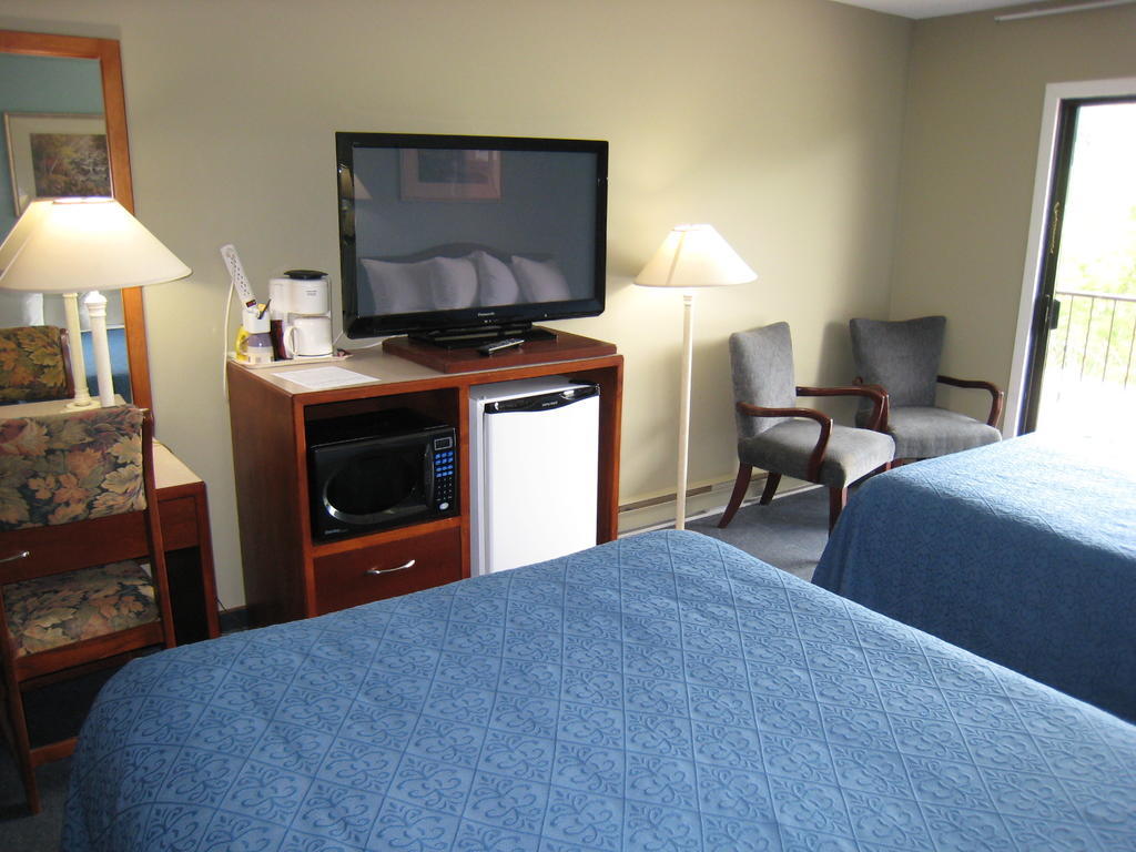 Canadas Best Value Inn&Suites-Castlegar Habitación foto