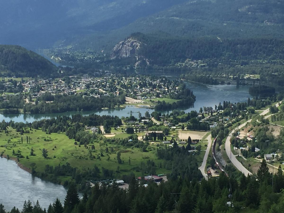 Canadas Best Value Inn&Suites-Castlegar Exterior foto