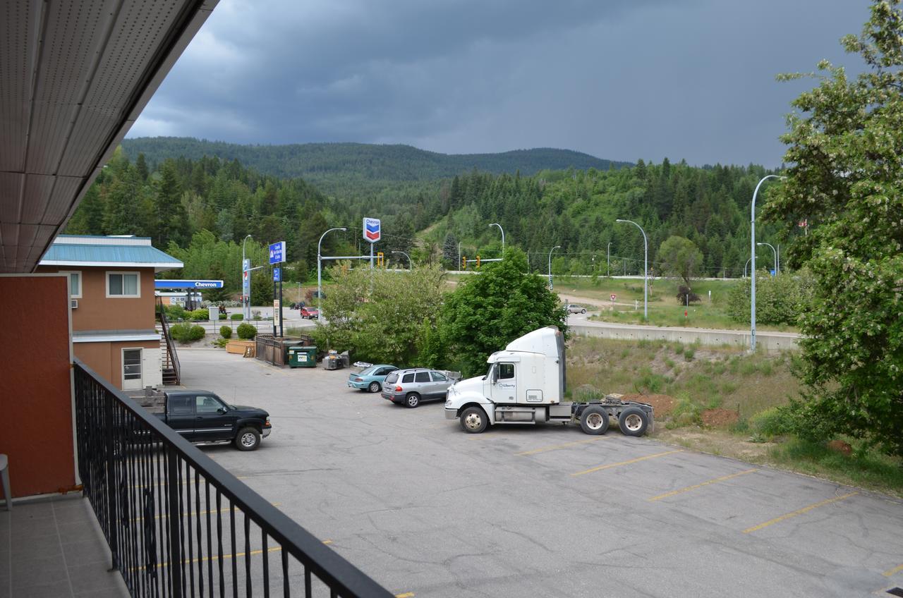 Canadas Best Value Inn&Suites-Castlegar Exterior foto