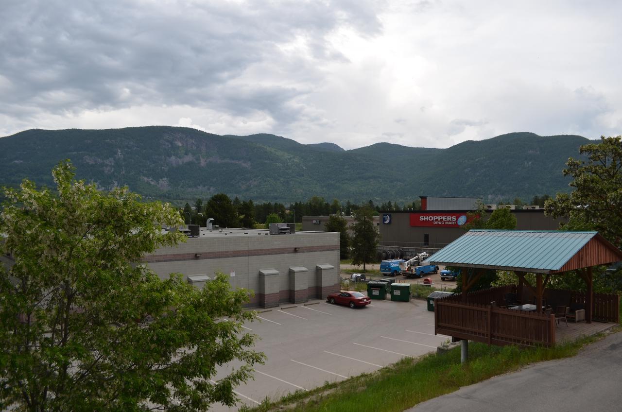 Canadas Best Value Inn&Suites-Castlegar Exterior foto